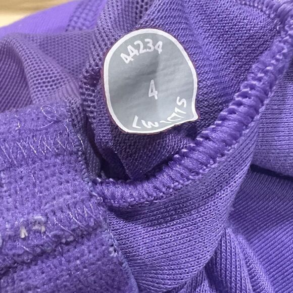 Lululemon Scoop Me Up Tank Top Women’s 4 - Picture 4 of 5